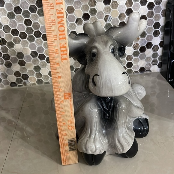Big Sky Moose Gray Cookie Jar - Picture 14 of 15